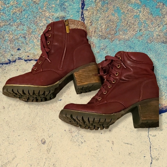 Carlos by Carlos Santana Women's Glinda Lace Up Ankle Boot - Picture 4 of 9